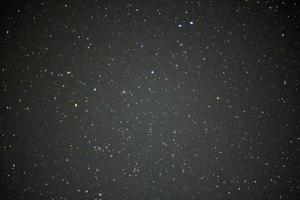zomer sterrenhemel 's nachts en de melkweg foto