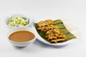 Thais eten, varkenssaté met pindasaus