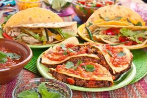 kleurrijke traditionele Mexicaanse gerechten