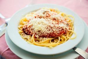 close-up spaghetti napolitana