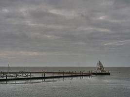 het eiland juist in de Noordzee foto