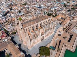 gotische middeleeuwse kathedraal van palma de mallorca in spanje foto