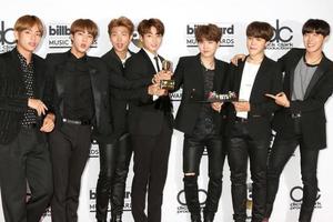 las vegas, 21 mei - bts op de 2017 billboard awards perskamer in de t, mobile arena op 21 mei 2017 in las vegas, nv foto