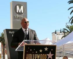 los angeles, 13 dec - dwayne johnson bij de dwayne johnson star-ceremonie op de hollywood walk of fame op 13 december 2017 in los angeles, ca foto