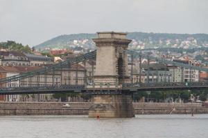 kettingbrug van boedapest, hongarije foto