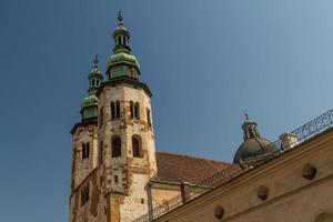 Romaanse kerk van st andrew toren in krakau gebouwd tussen 1079 - 1098 foto