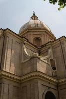 grote kerk in het centrum van Rome, Italië. foto