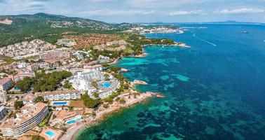 prachtig strand bij cap formentor, palma mallorca, spanje foto