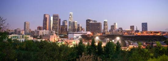 zonsondergang Los Angeles Californië skyline van de binnenstad foto
