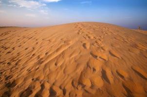 woestijn, zandduinen bij zonsondergang foto