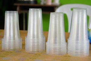 plastic beker voor drinkwater foto