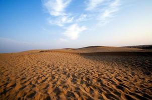 woestijn, zandduinen bij zonsondergang foto