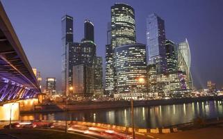 Moskou stad - Moskou internationaal zakencentrum 's nachts, Rus foto