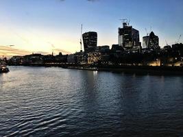 uitzicht op de rivier de Theems in londen foto