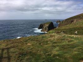 uitzicht op de kust van Cornwall bij Lands End foto