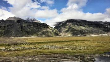 IJslands landschap nabij de Jokulsarlon-gletsjerlagune foto
