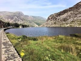 uitzicht op het platteland van Wales in de buurt van tryfan foto