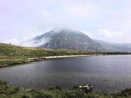 uitzicht op het platteland van Wales in de buurt van tryfan foto