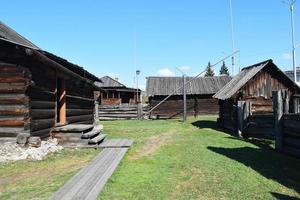 het dorp Shushenskoye, Rusland - 4,2022 mei. museum-reservaat shushenskoye. foto