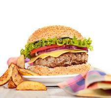 verse hamburger snelle lunchmaaltijd foto