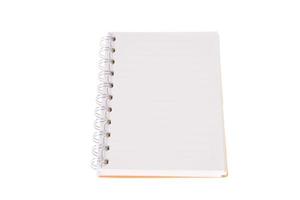 lege open notebook bekleed papier geïsoleerd op een witte achtergrond foto
