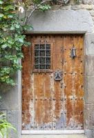 oude houten deur. selectieve focus foto