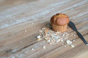 bananencupcake op tafel foto