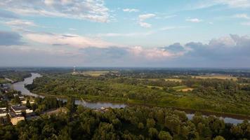 luchtfoto van de wisla-rivier in polen foto