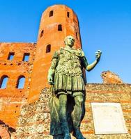 hdr romeins standbeeld van augustus foto