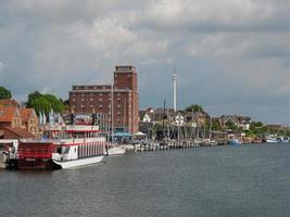 de stad kappeln aan de rivier de schlei foto