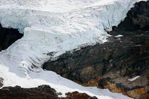 athabasca-gletsjer in jaspis nationaal park alberta foto