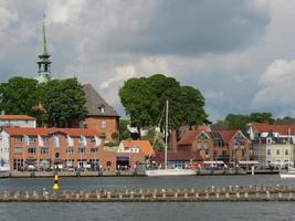 de stad kappeln aan de rivier de schlei foto