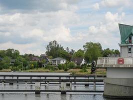 de stad kappeln aan de rivier de schlei foto