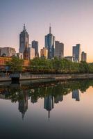 melbourne stad in de ochtend zonsopgang, victoria staat, australië. foto