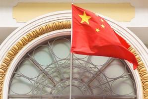 chinese vlag op gebouw foto