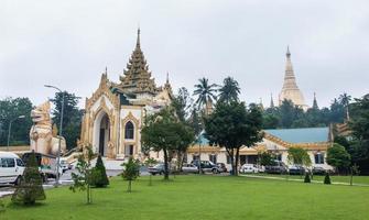 shwedagon paya pagoda, yangon, myanmar foto