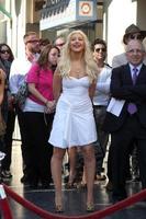 los angeles 15 nov - christina aguilera bij de Hollywood walk of fame ster ceremonie voor christina aguilera in hard rock cafe sidewalk, hollywood en highland op 15 november 2010 in los angeles, ca foto