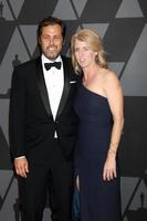 los angeles 11 november - mark baile, rory kennedy bij de ampas 9e jaarlijkse gouverneursprijzen in dolby ballroom op 11 november 2017 in los angeles, ca foto