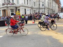 londen in het verenigd koninkrijk in juni 2022. een zicht op de platina jubileumparade in londen foto