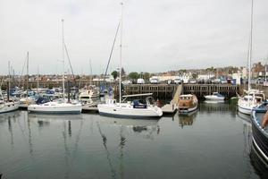 uitzicht op de haven van st andrews in schotland foto