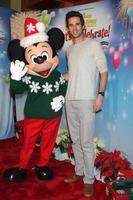 los angeles, 11 dec - david walton bij de disney on ice rode loper receptie in het nietjescentrum op 11 december 2014 in los angeles, ca foto