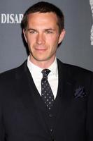 Los Angeles, 21 februari - James Darcy arriveert bij de 14e jaarlijkse guild awards voor kostuumontwerpers in het beverly hilton hotel op 21 februari 2012 in beverly hills, ca. foto