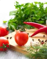 tomaten en kruiden foto