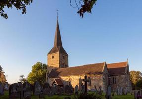 hartfield, east sussex, uk, 2009. zicht op de kerk van hartfield foto