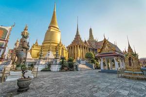 bij phra kaeo, tempel van de smaragdgroene Boeddha, bangkok thailand. foto