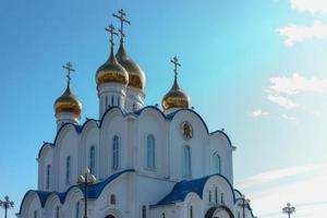 kathedraal in de naam van de heilige levengevende drie-eenheid. Petropavlovsk-kamchatsky foto