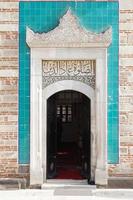 Arabische stijl reliëfpatronen, decoratie van oude deur foto