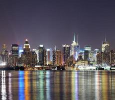 New York City Manhattan midtown skyline 's nachts foto