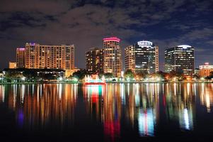 orlando downtown schemering foto