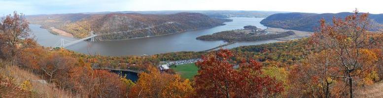 beer berg herfst panorama luchtfoto foto